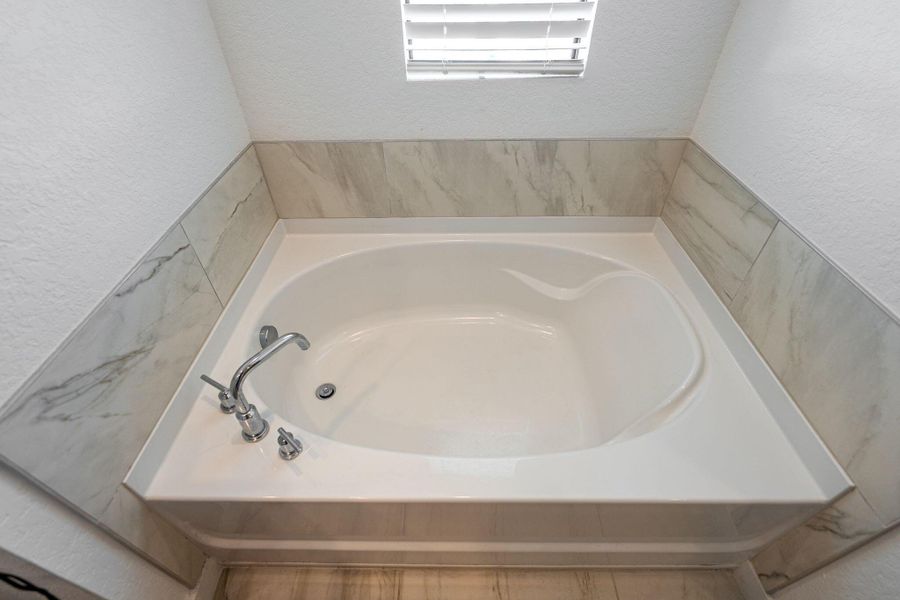 Image 27 of a home in Willow Pointe. Image 27 of a home in Willow Pointe.