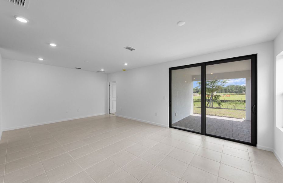 Spacious, unfurnished interior of a new home in Caloosa Cove, Labelle (Image 7). Spacious, unfurnished interior of a new home in Caloosa Cove, Labelle (Image 7).