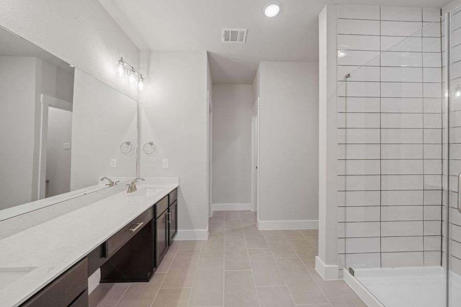 The modern finishes and thoughtful design elements—like the spacious layout and clean lines—bring a fresh, inviting vibe that makes you feel right at home. The modern finishes and thoughtful design elements—like the spacious layout and clean lines—bring a fresh, inviting vibe that makes you feel right at home.