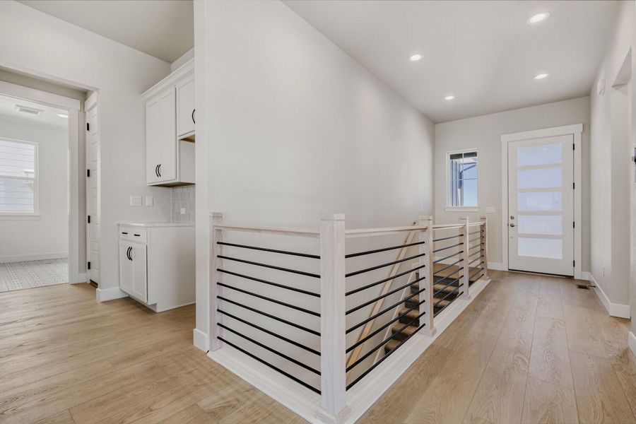 8720 San Diego - Entry