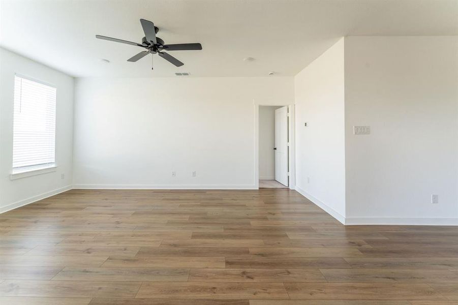 Spacious, unfurnished interior of a new home in Prairie Ridge at Goodland, Midlothian (Image 29).