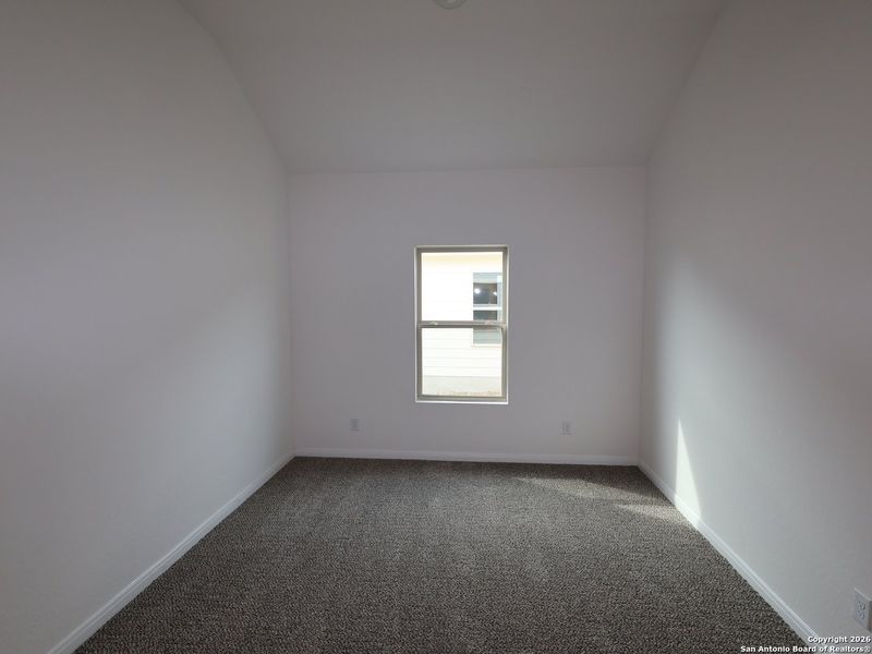 Spacious, unfurnished interior of a new home in Greenspoint Heights, Seguin (Image 16).