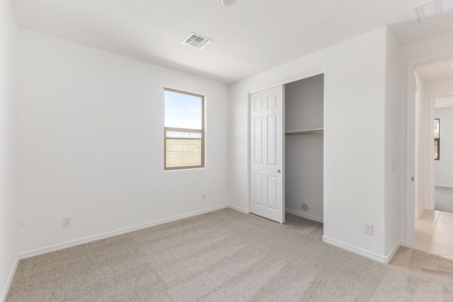Spacious, unfurnished interior of a new home in Tierra Vistoso, Surprise (Image 12).