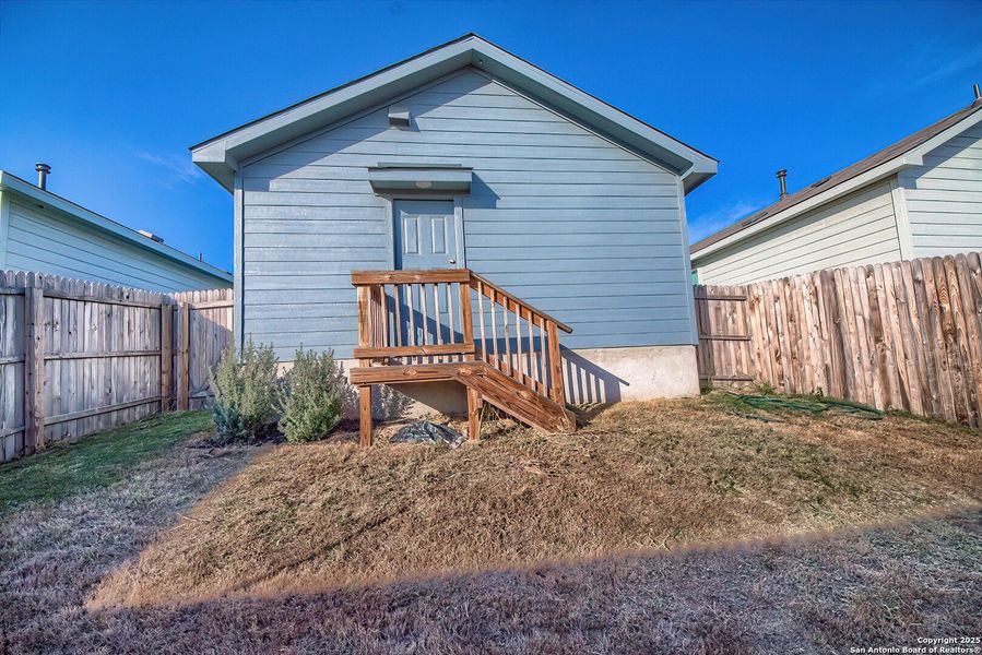 Exterior details and patio area of a home in Silos: Broadview Collection, San Antonio (Image 2). Exterior details and patio area of a home in Silos: Broadview Collection, San Antonio (Image 2).