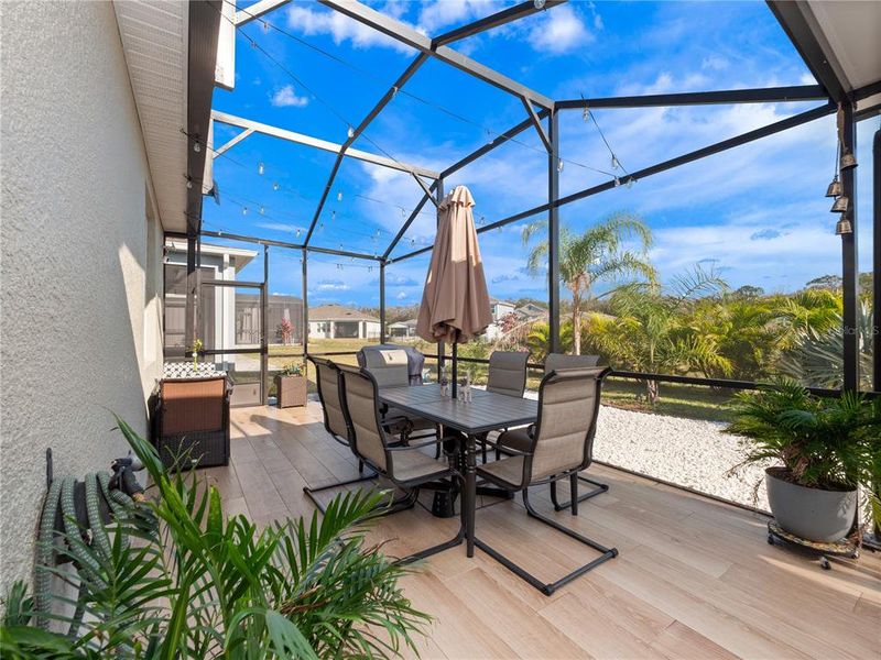 Exterior details and patio area of a home in , Davenport (Image 21).