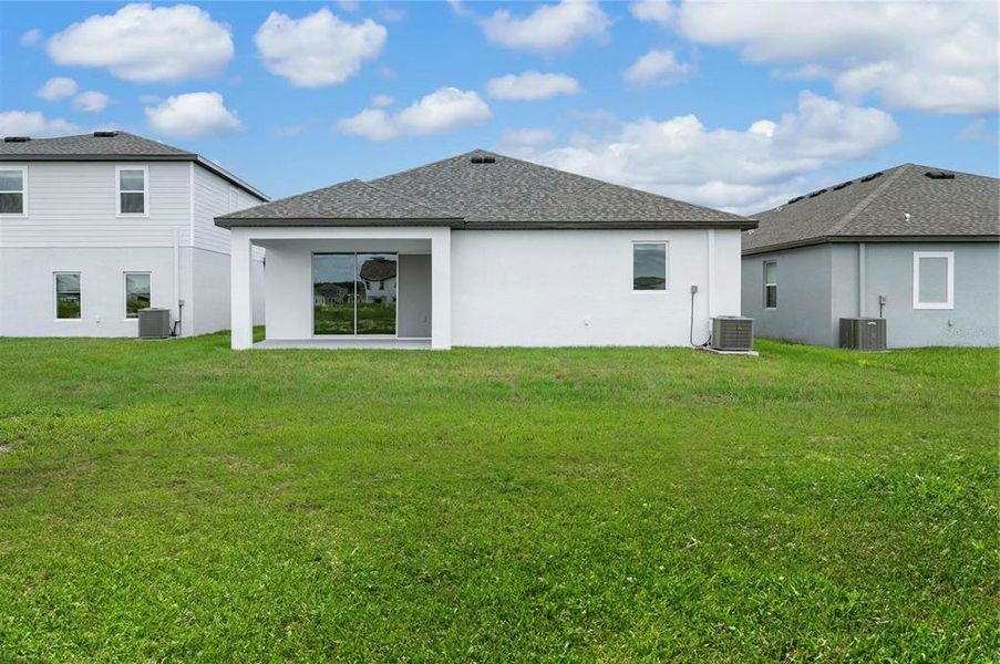 Exterior details and patio area of a home in Gum Lake Preserve, Lake Alfred (Image 3).