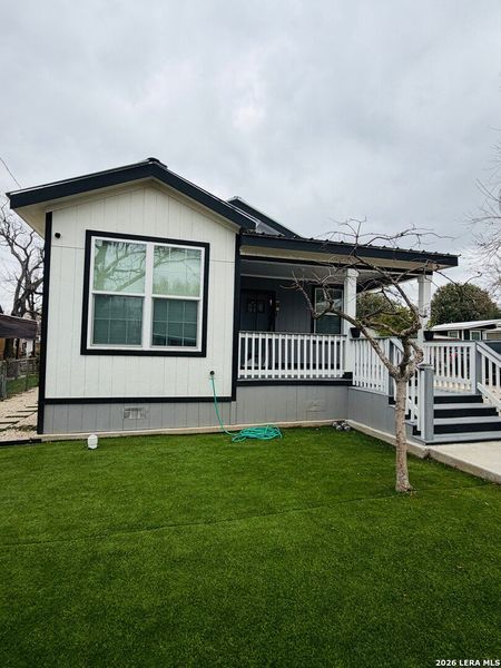 Exterior details and patio area of a home in , Schertz (Image 21).