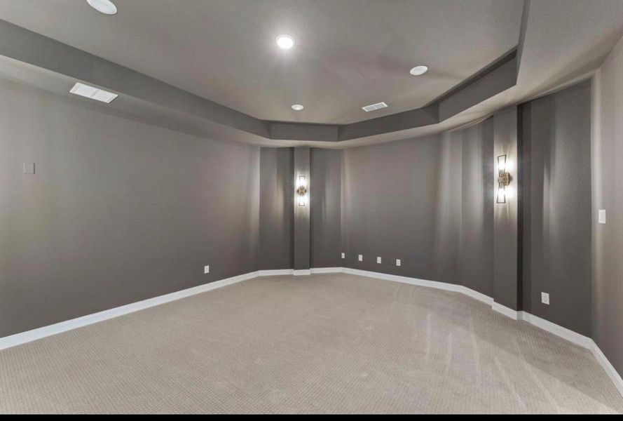 Spacious, unfurnished interior of a new home in , Fresno (Image 13).