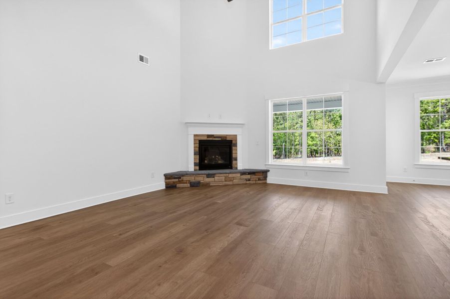 Spacious, unfurnished interior of a new home in Hancock Farms, Aiken (Image 15).