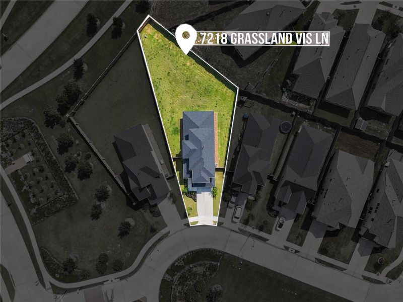 Imagine your dream pool, play ground, outdoor kitchen, the possibilities are endless.