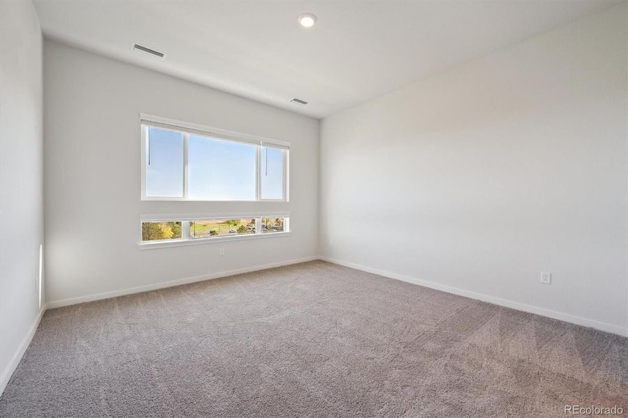 Spacious, unfurnished interior of a new home in Condo Collection at Grand Vue at Interlocken, Broomfield (Image 6).