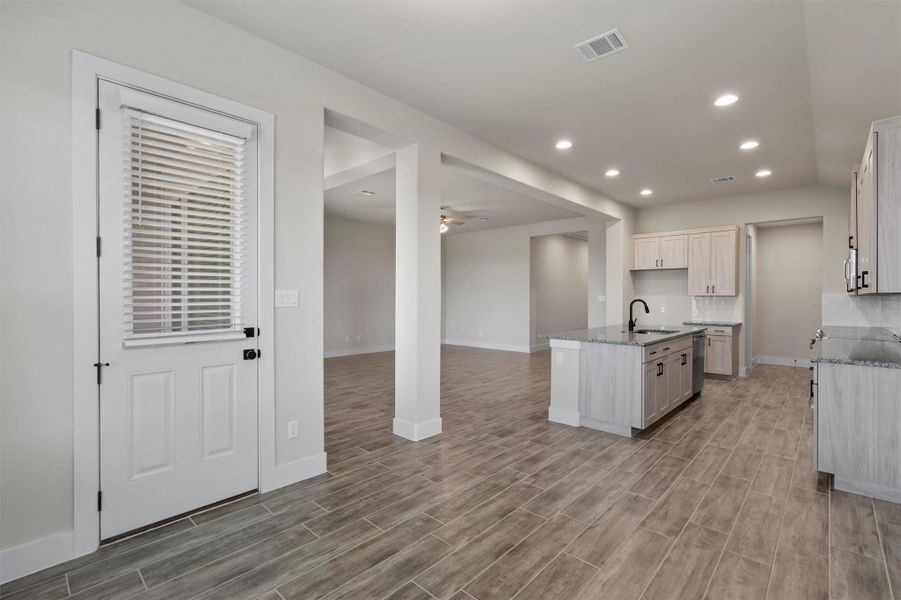 Image 37 of a home in Crescent Bluff. Image 37 of a home in Crescent Bluff.