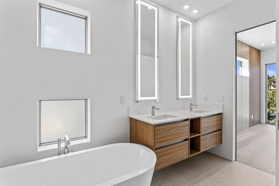 Furnished interior view inside a new home in , Fort Lauderdale (Image 6).