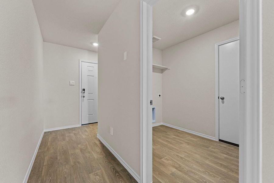 Spacious, unfurnished interior of a new home in Sunset Oaks, Maxwell (Image 13). Spacious, unfurnished interior of a new home in Sunset Oaks, Maxwell (Image 13).