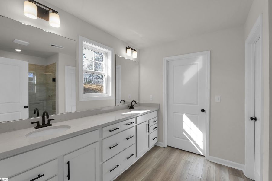 Furnished interior view inside a new home in Lynbrook, Boiling Springs (Image 12).
