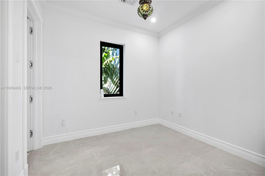 Spacious, unfurnished interior of a new home in , Surfside (Image 30).