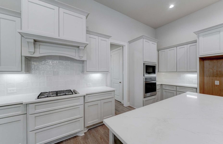 Representative furnished interior of a home built from the 3049 by Ravenna Homes in The Woodlands Hills 65′, Willis (Image 9). Representative furnished interior of a home built from the 3049 by Ravenna Homes in The Woodlands Hills 65′, Willis (Image 9).