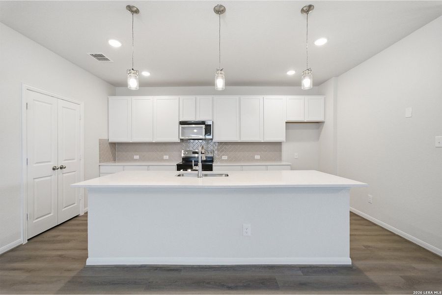 Furnished interior view inside a new home in Laurel Vistas, San Antonio (Image 9). Furnished interior view inside a new home in Laurel Vistas, San Antonio (Image 9).