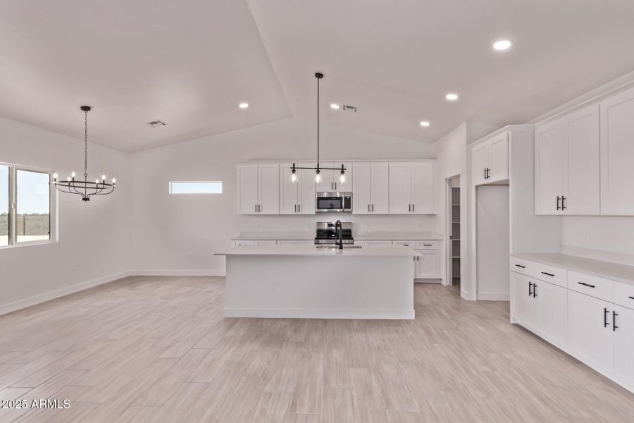 14 Sandstone Mountain