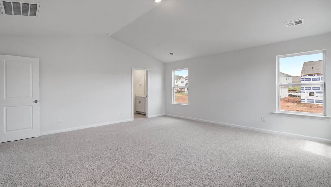 Spacious, unfurnished interior of a new home in Hunters Ridge, Woodruff (Image 27).