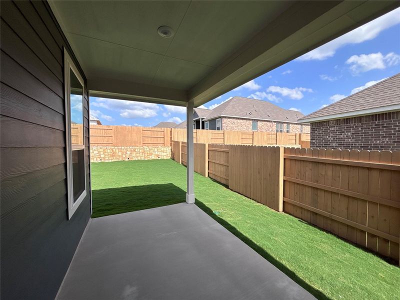 Image 28 of a home in The Colony 50s.