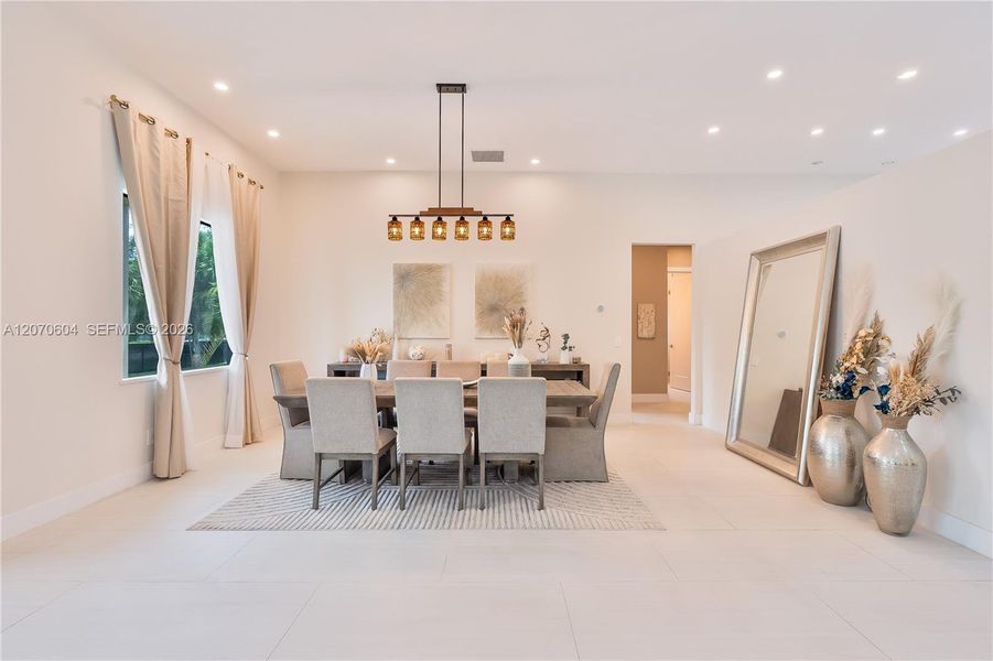 Furnished interior view inside a new home in , Clewiston (Image 35).