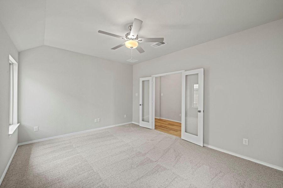 Spacious, unfurnished interior of a new home in The Trails, New Caney (Image 15). Spacious, unfurnished interior of a new home in The Trails, New Caney (Image 15).