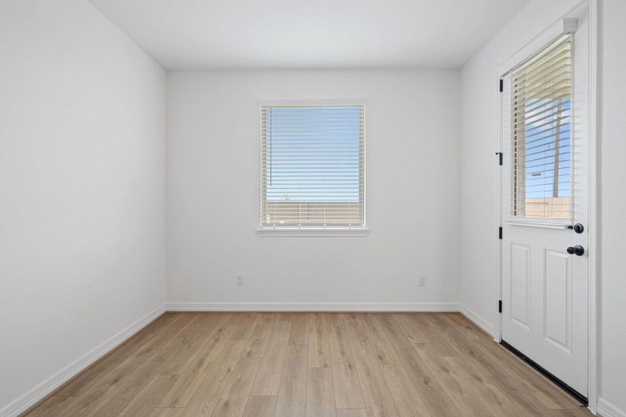 Note: Sample product photo. Actual exterior and interior selections may vary by homesite. Photo may be virtually staged