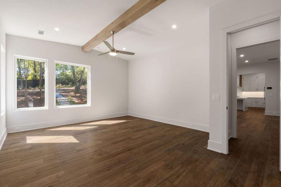 Spacious, unfurnished interior of a new home in Aster, Roswell (Image 26).