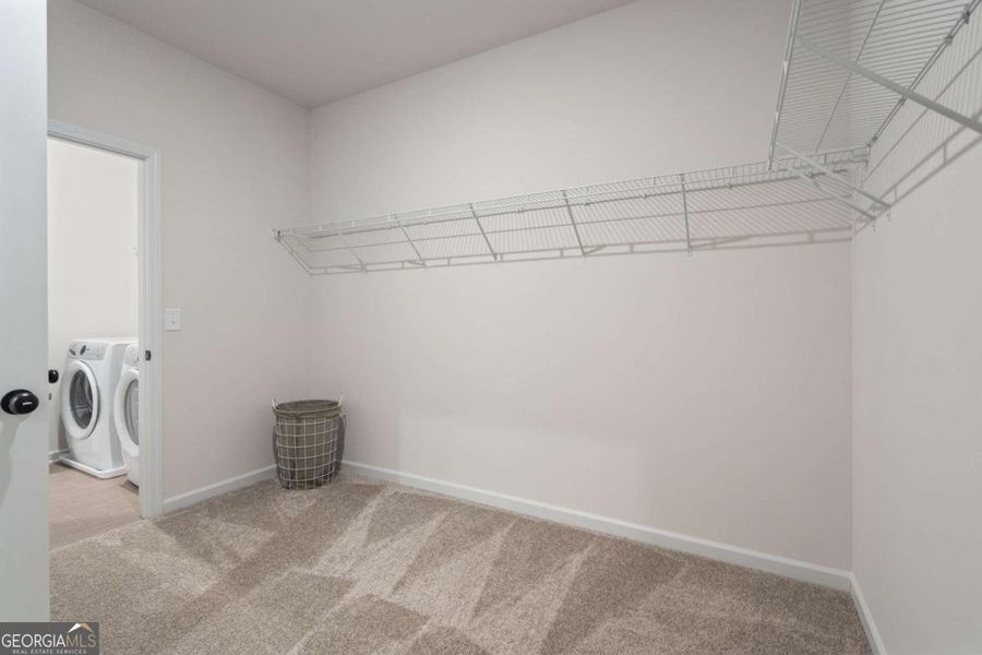 Spacious, unfurnished interior of a new home in Maddox Station, Eatonton (Image 17).