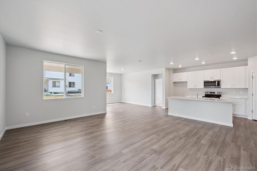 Spacious, unfurnished interior of a new home in Farmlore, Brighton (Image 16).