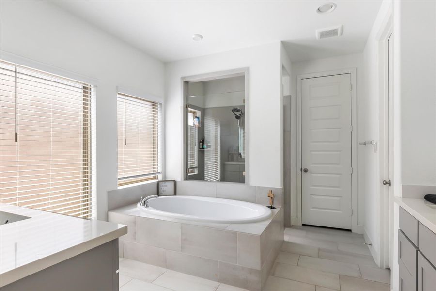 Furnished interior view inside a new home in The Highlands, Porter (Image 17).