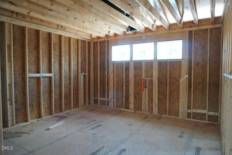 DSC01145 (Medium) DSC01145 (Medium)