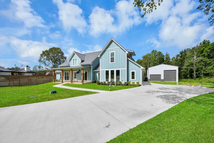 Front exterior of a new home in , Willis, TX, highlighting curb appeal (Image 2). Front exterior of a new home in , Willis, TX, highlighting curb appeal (Image 2).