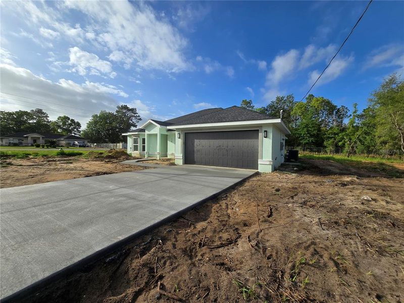 Image 42 of a home in .