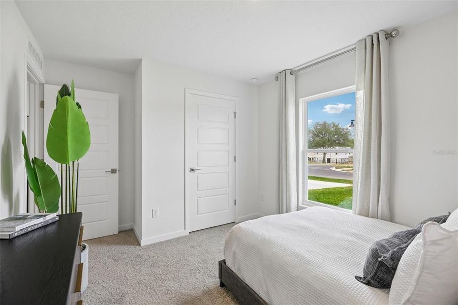 Furnished interior view inside a new home in Boulevard Oaks, Lady Lake (Image 4).