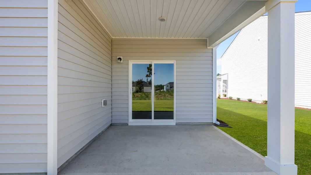 Front exterior of a new home in West New Bern, New Bern, NC, highlighting curb appeal (Image 23).