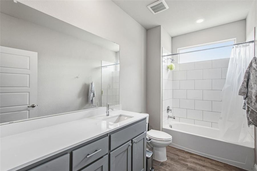 Furnished interior view inside a new home in , Denton (Image 16).