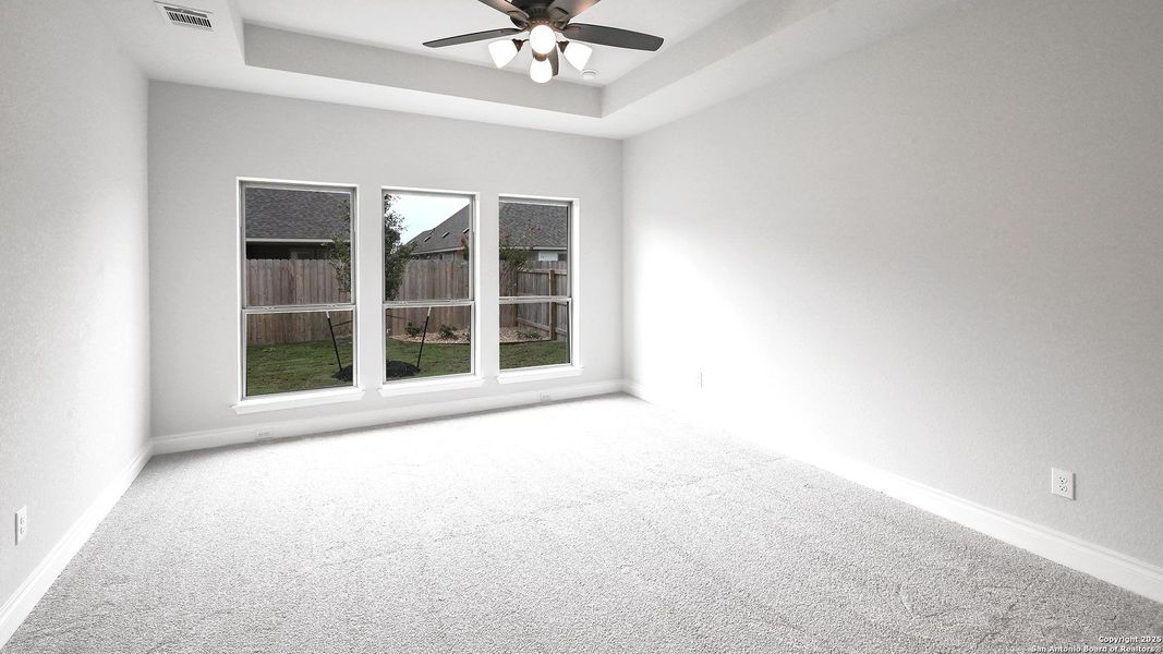 Spacious, unfurnished interior of a new home in Legacy At Lake Dunlap 50', New Braunfels (Image 19). Spacious, unfurnished interior of a new home in Legacy At Lake Dunlap 50', New Braunfels (Image 19).