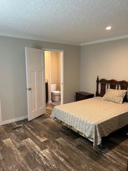 Furnished interior view inside a new home in , Ladson (Image 8).