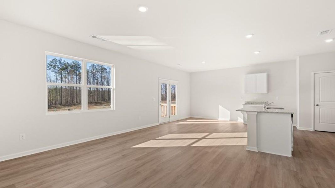 Spacious, unfurnished interior of a new home in Pointe Park, Union City (Image 16). Spacious, unfurnished interior of a new home in Pointe Park, Union City (Image 16).