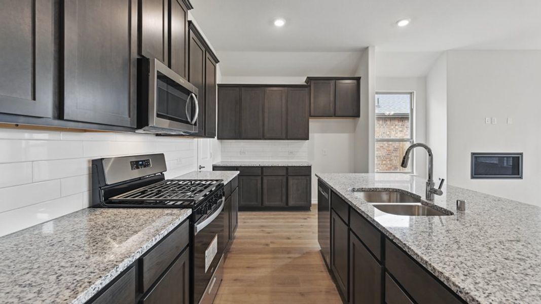 Representative furnished interior of a home built from the Aspen by D.R. Horton in Lakewood Trails, Forney (Image 4). Representative furnished interior of a home built from the Aspen by D.R. Horton in Lakewood Trails, Forney (Image 4).