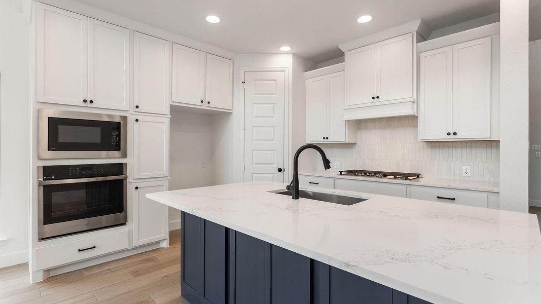 Furnished interior view inside a new home in Candela, Richmond (Image 6).