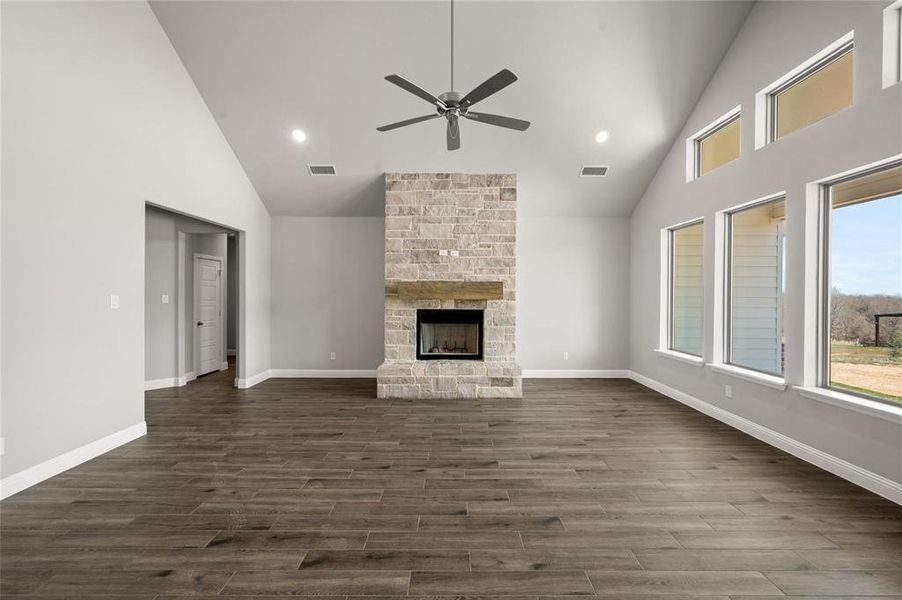 Spacious, unfurnished interior of a new home in The Ranches at Valley View, Springtown (Image 23). Spacious, unfurnished interior of a new home in The Ranches at Valley View, Springtown (Image 23).