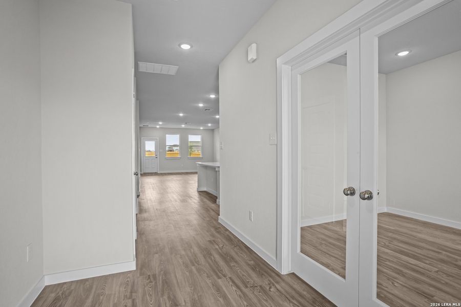 Spacious, unfurnished interior of a new home in Garden Grove, San Antonio (Image 16). Spacious, unfurnished interior of a new home in Garden Grove, San Antonio (Image 16).