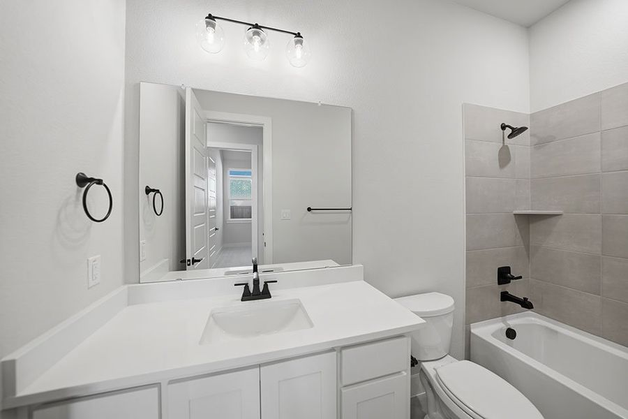 Furnished interior view inside a new home in Quail Hollow, Rockwall (Image 10).