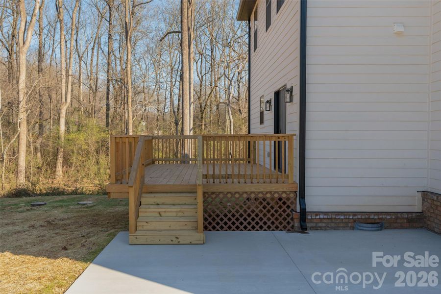 Exterior details and patio area of a home in , Waxhaw (Image 22).