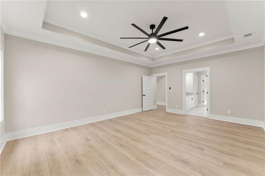 Spacious, unfurnished interior of a new home in , Clarkesville (Image 33).