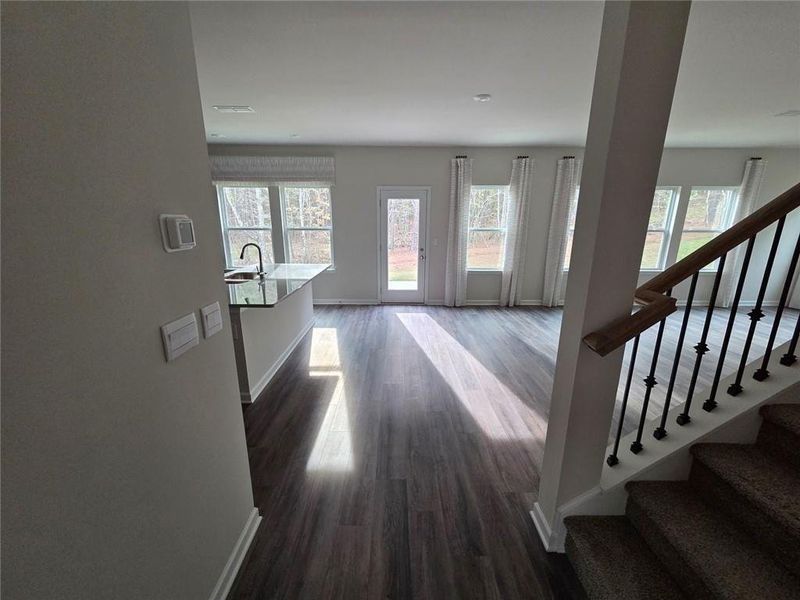 Spacious, unfurnished interior of a new home in , Dawsonville (Image 13).