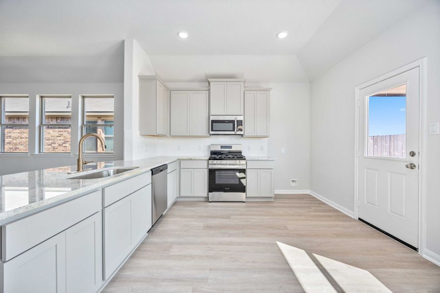 8407 Black Pearl Ct - Wilson - Kitchen